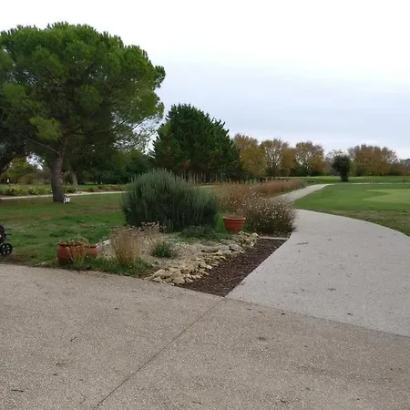 Апартаменты Le Cabestan *